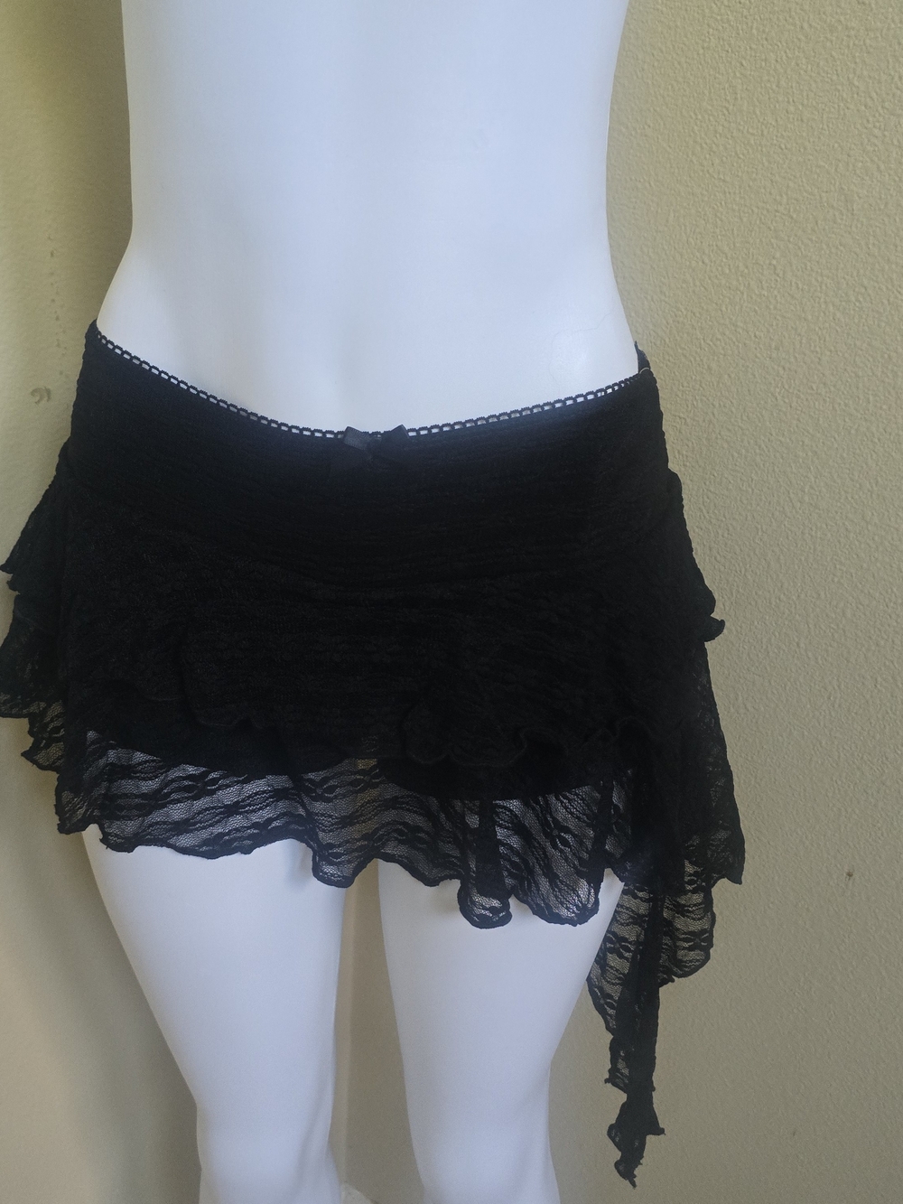 Women's Black Lace Layered Mini Skirt